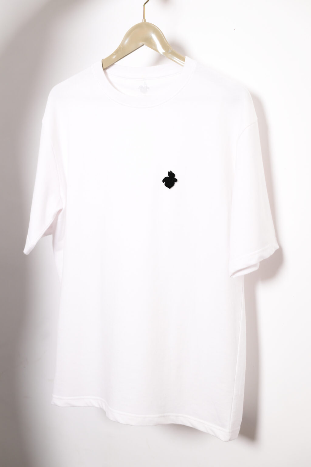 FalconMoose Classic White Oversized T-Shirt – Minimal Design, Maximum Comfort